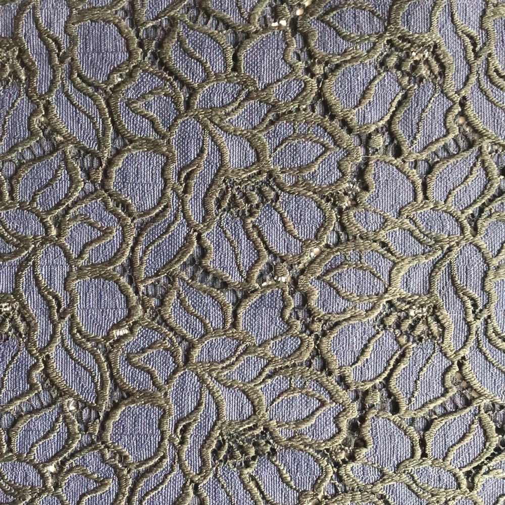 🌟 J.Crew Floral Lace Blouse, navy and black, size 0 - Picture 3 of 5